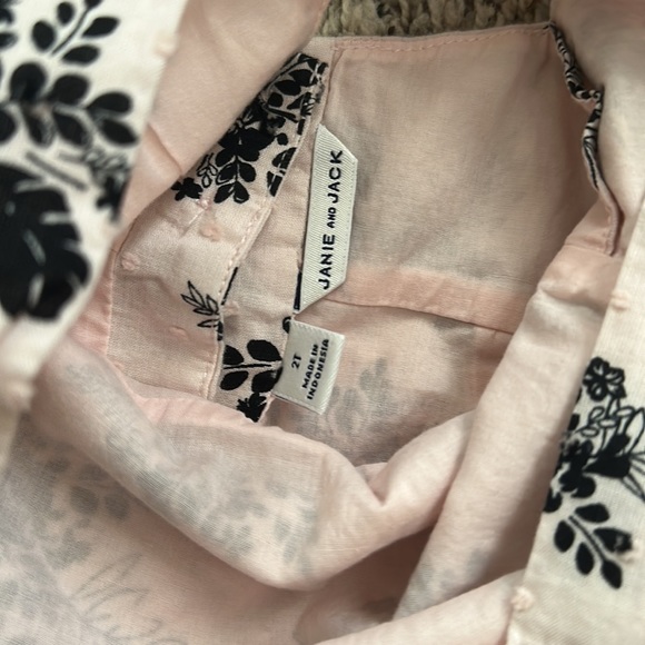 Janie and Jack Floral cold shoulder jumpsuit 2T - Picture 4 of 4